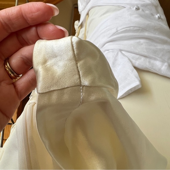 Reformation Barcelona Silk Two Piece - Picture 4 of 15